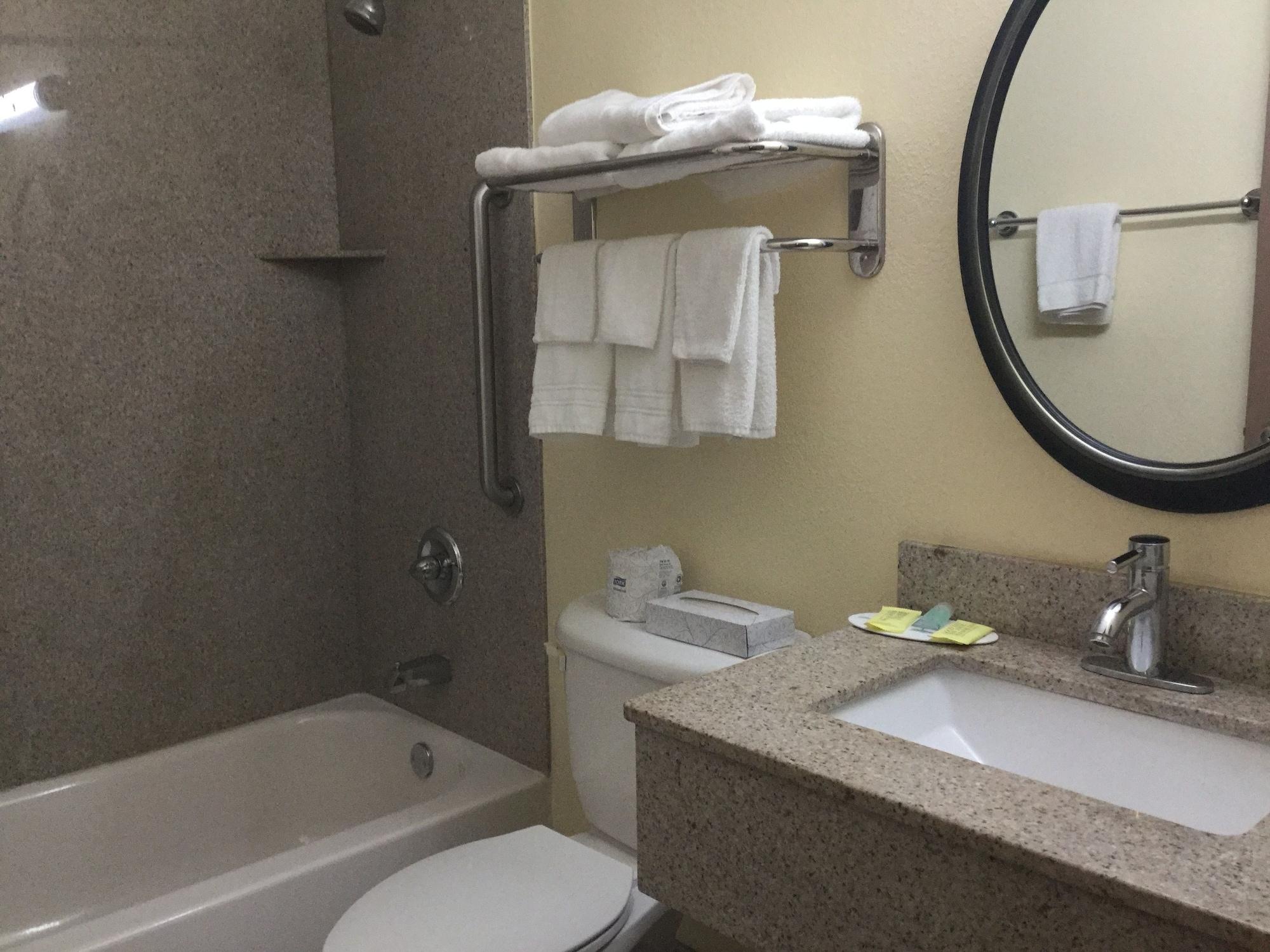 Super 8 By Wyndham Clearwater/St. Petersburg Airport Hotel Luaran gambar