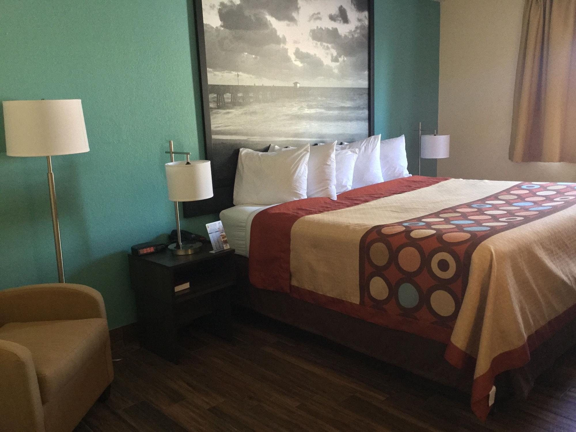 Super 8 By Wyndham Clearwater/St. Petersburg Airport Hotel Luaran gambar