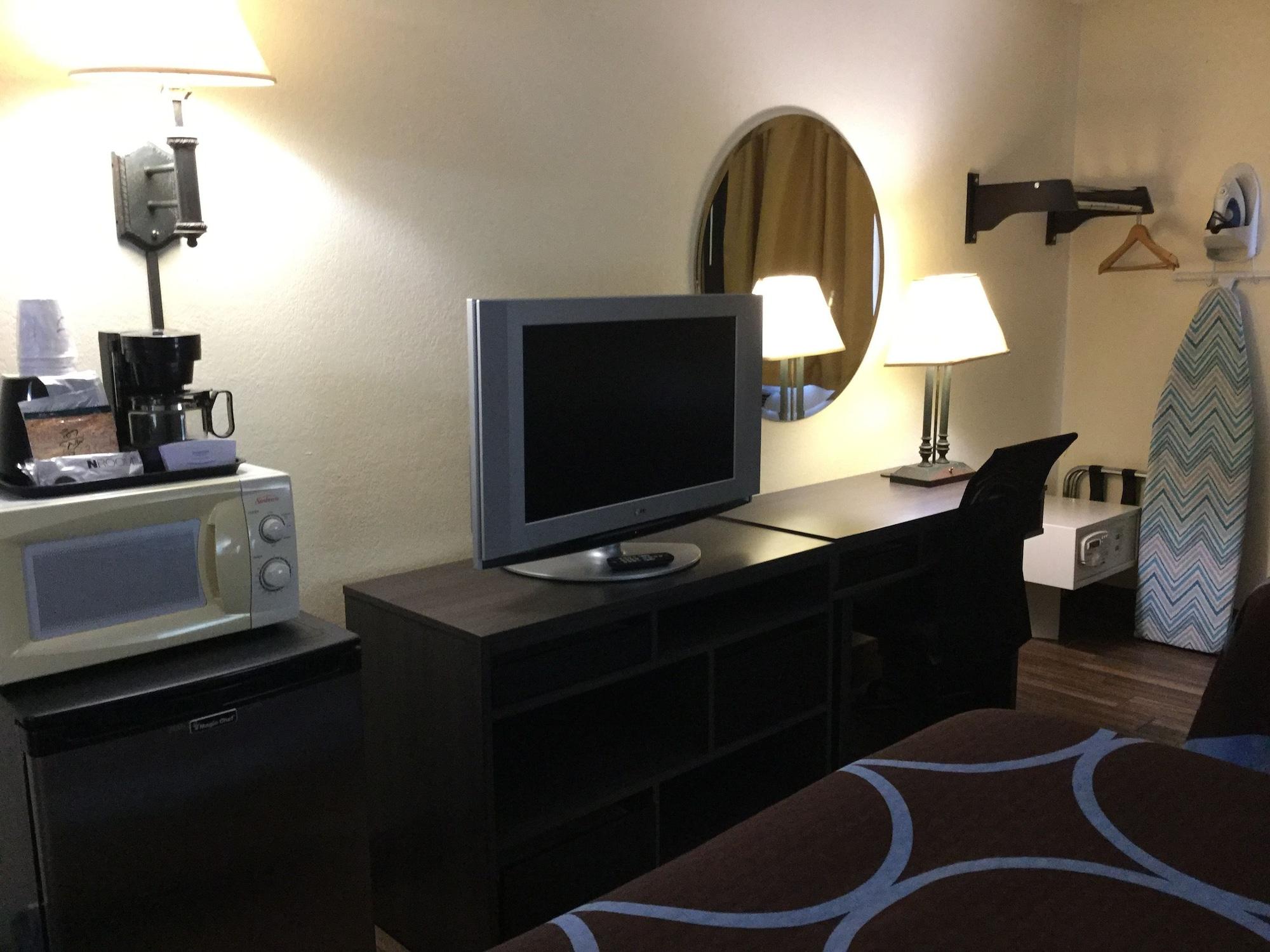 Super 8 By Wyndham Clearwater/St. Petersburg Airport Hotel Luaran gambar