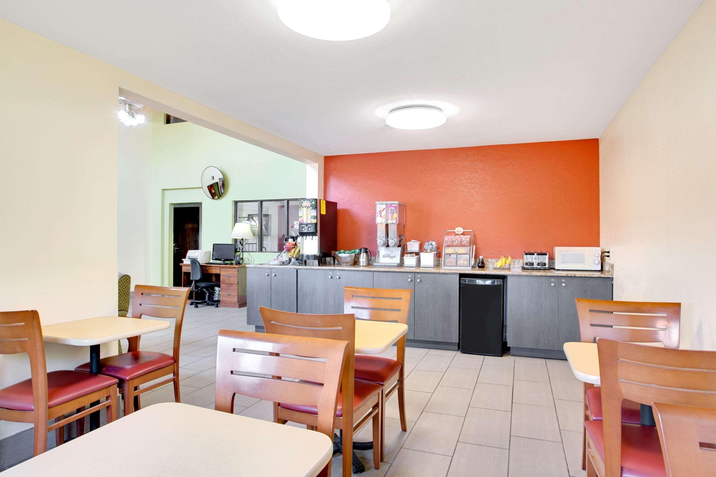 Super 8 By Wyndham Clearwater/St. Petersburg Airport Hotel Luaran gambar