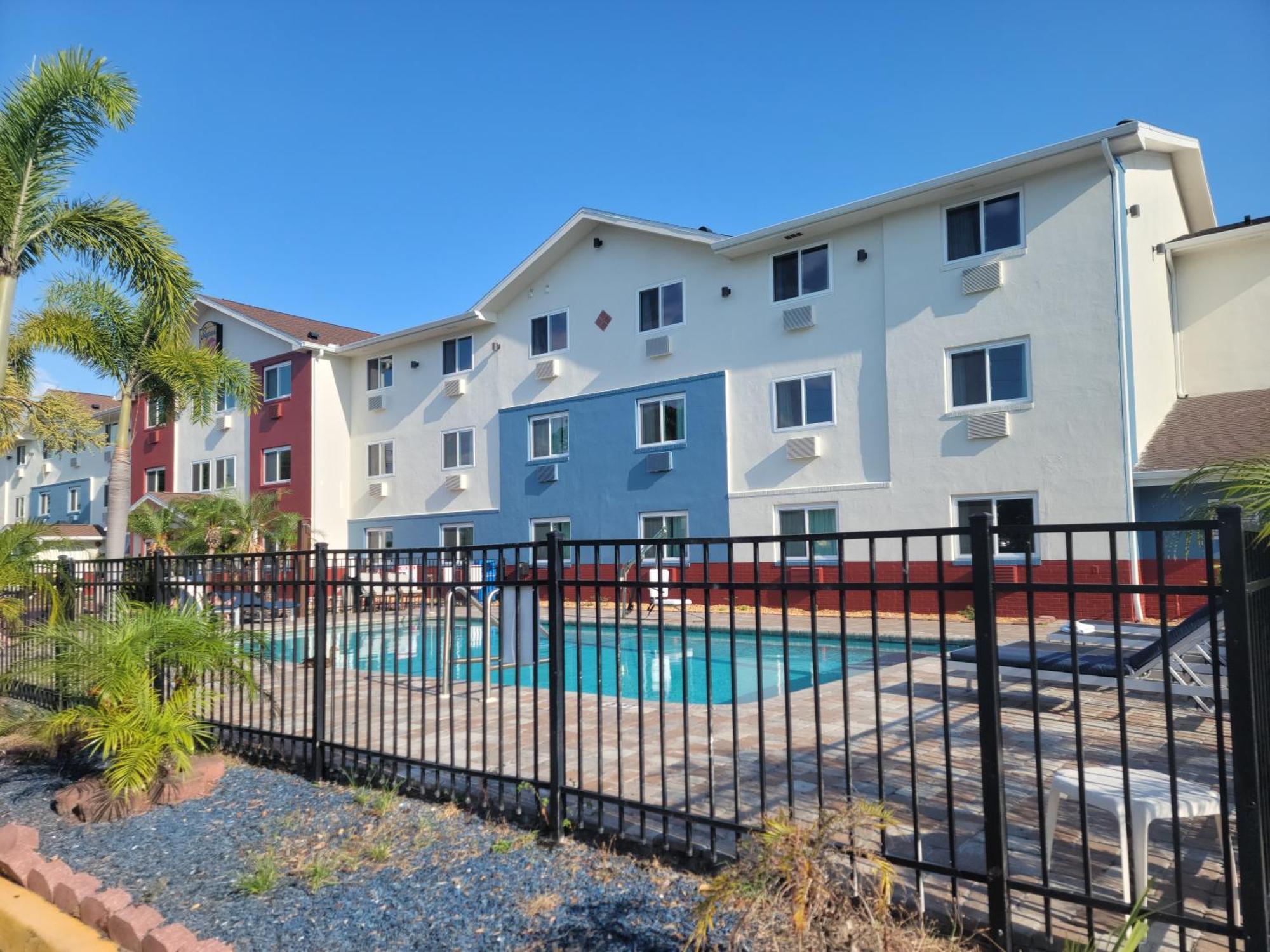 Super 8 By Wyndham Clearwater/St. Petersburg Airport Hotel Luaran gambar