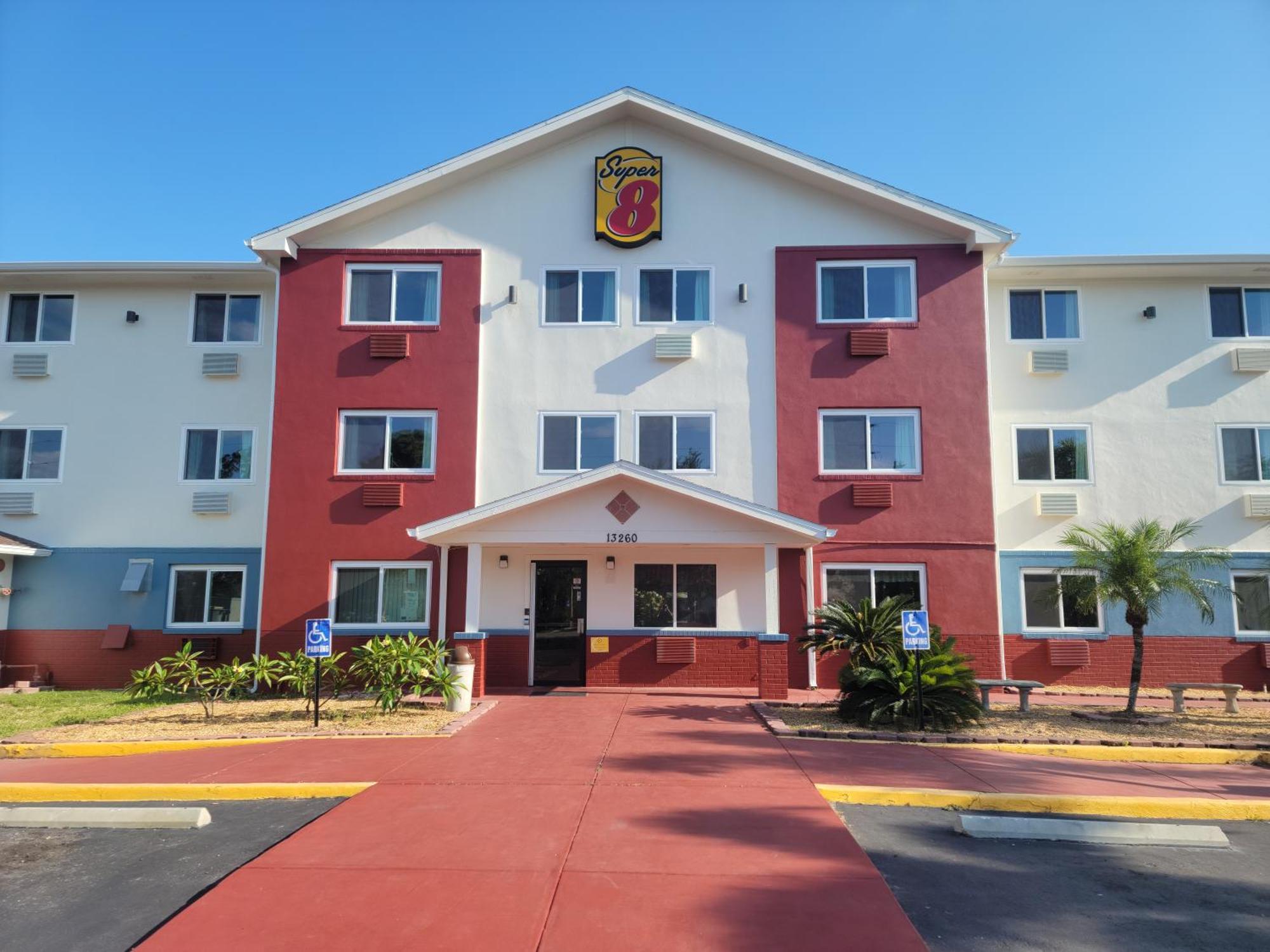 Super 8 By Wyndham Clearwater/St. Petersburg Airport Hotel Luaran gambar